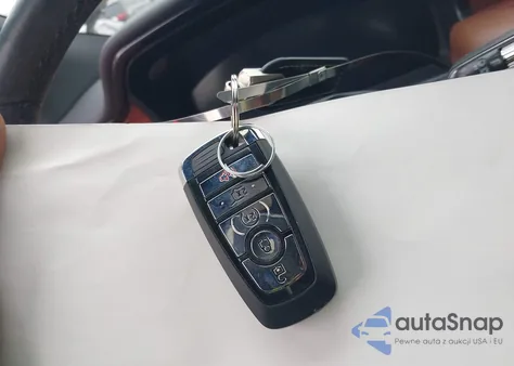 2023 Lincoln Nautilus Reserve z USA, uszkodzony, nr VIN 2LMPJ6K96PBL15663